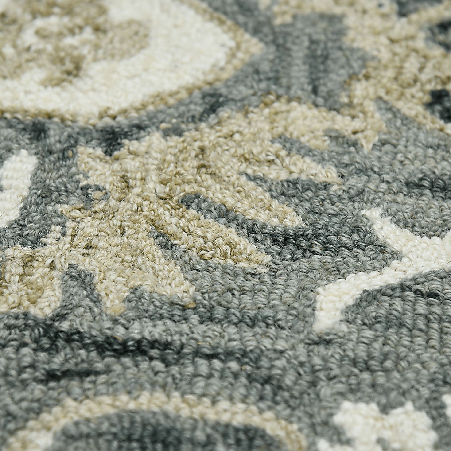 Soline Gray 8' x 10' Rug - Image 9