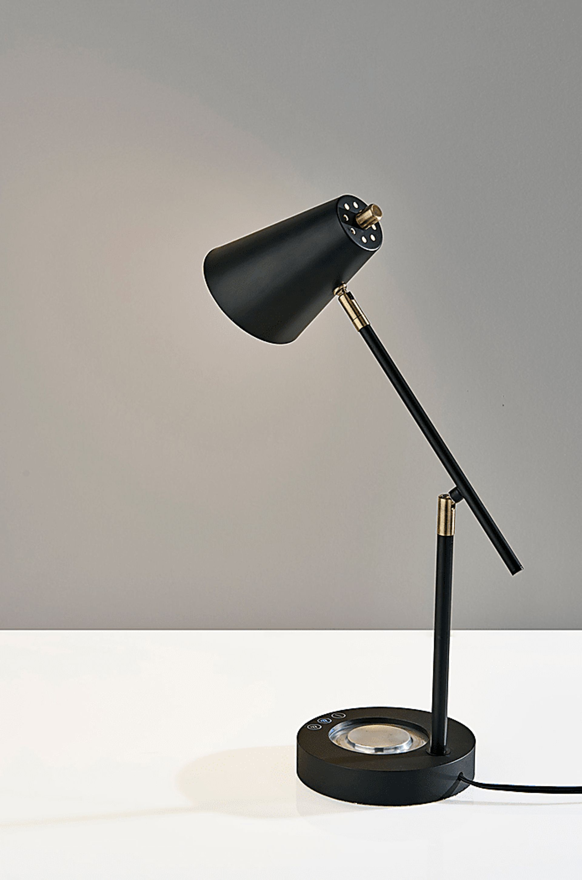 Solis Black Lamp - Image 2