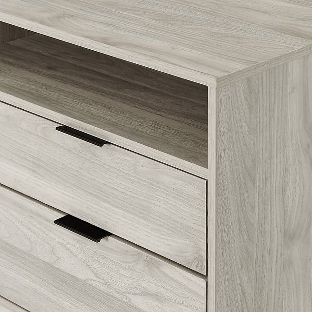 Solmourie Birch End Table - Thumbnail - Image 3