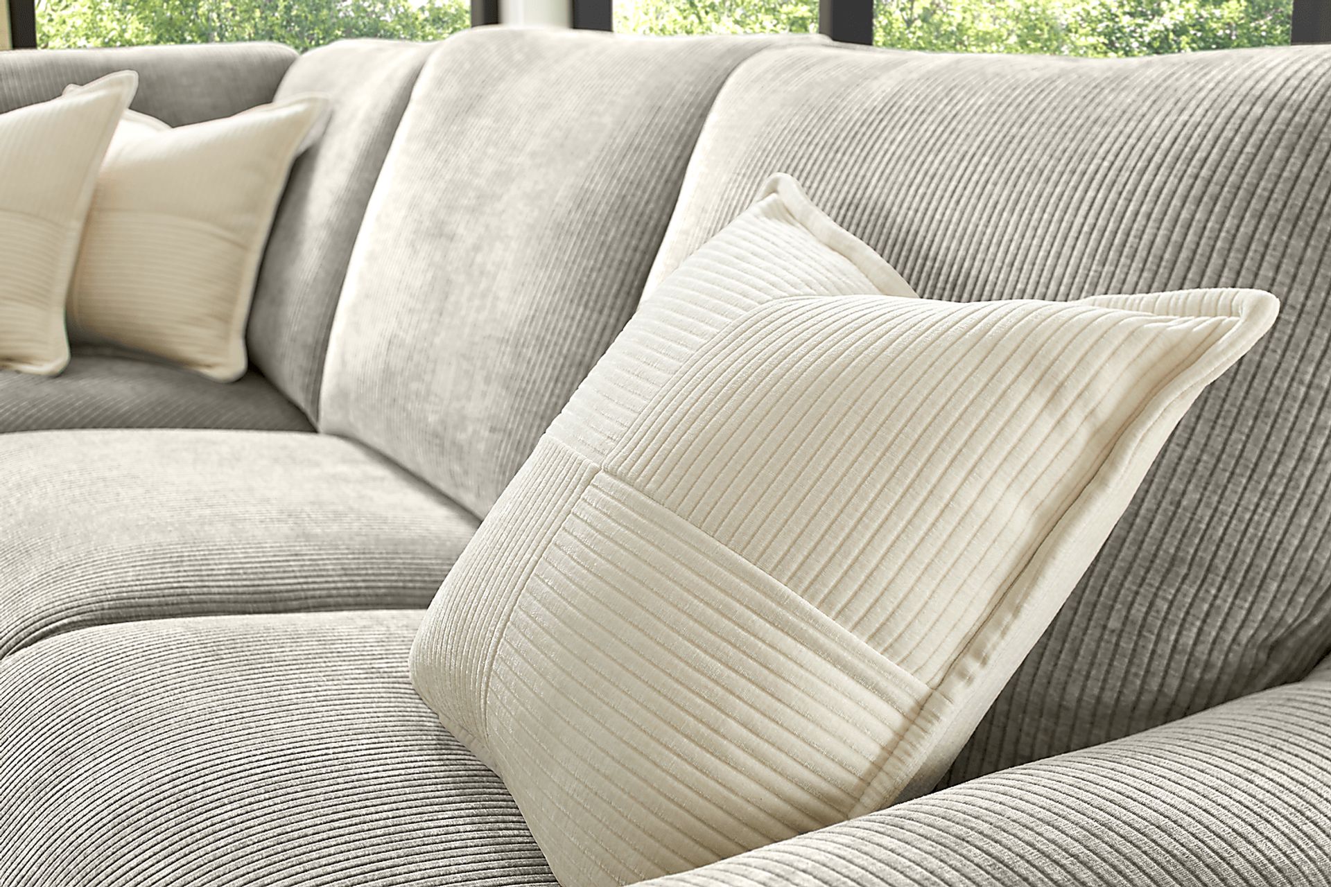 Somerset Gray 6 Pc Dual Power Reclining Sectional - Image 5
