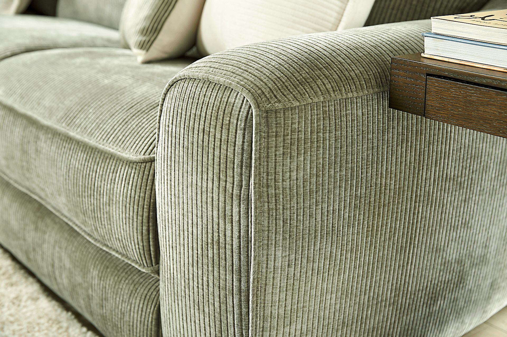 Somerset Green 6 Pc Dual Power Reclining Sectional - Image 6