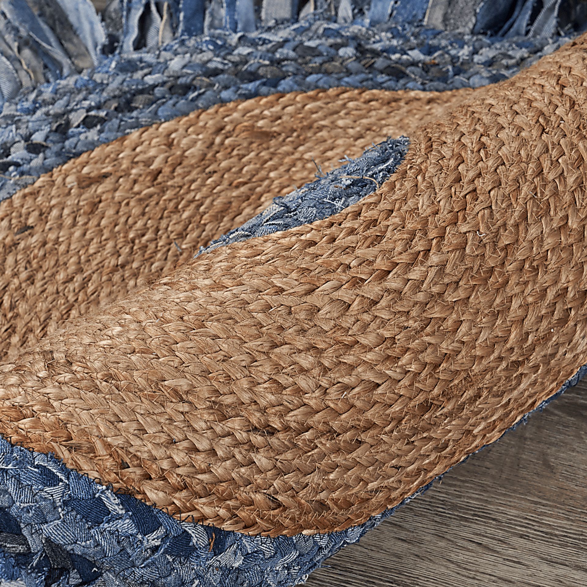 Sonaha Blue 5'6 Round Rug - Image 5