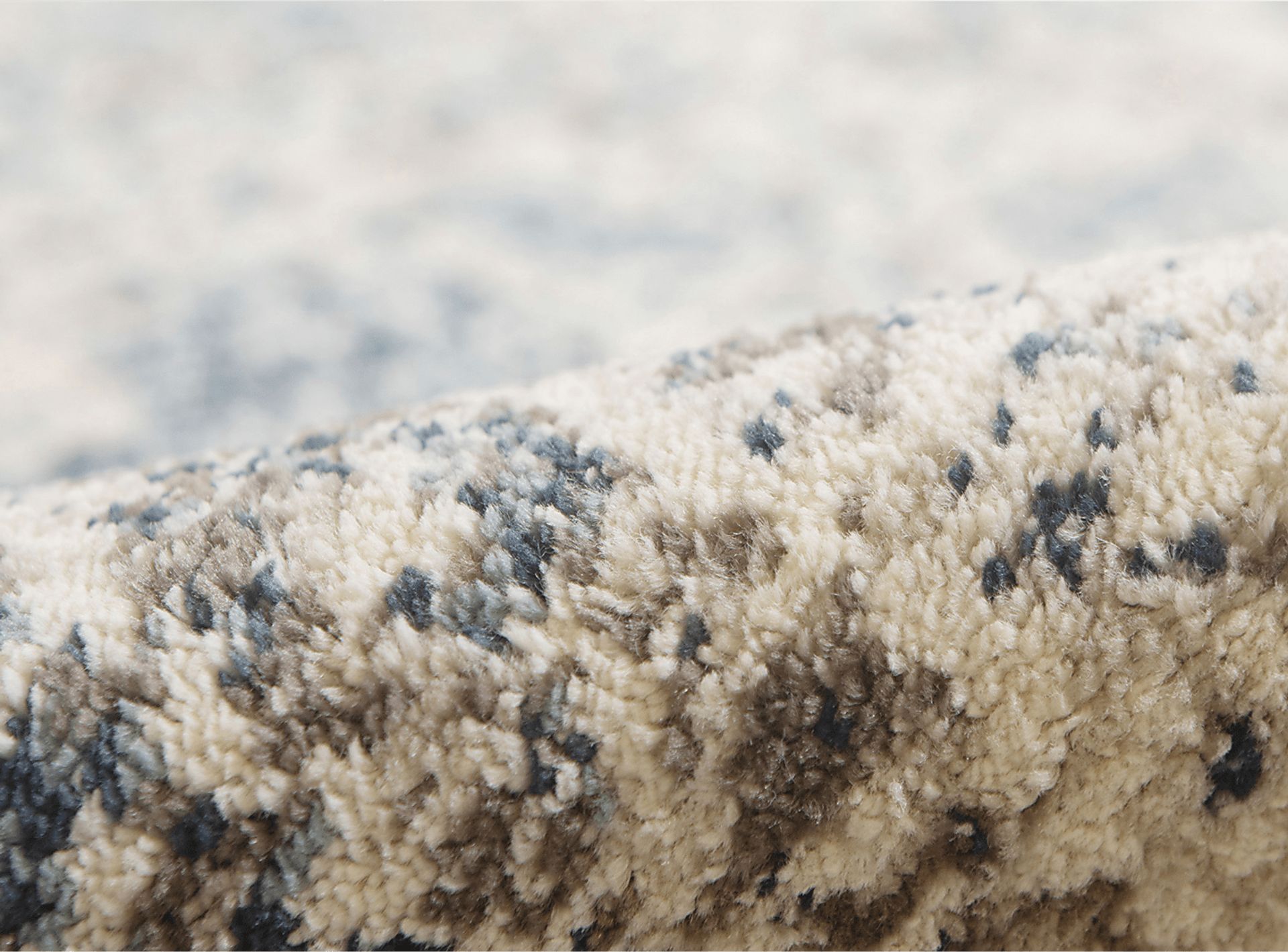 Sorni Blue 5'1 x 7'6 Rug - Image 5