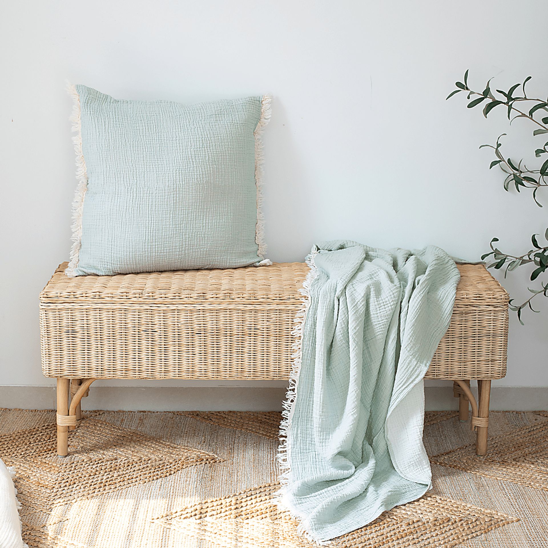 Soulis Aqua Throw Blanket - Image 2