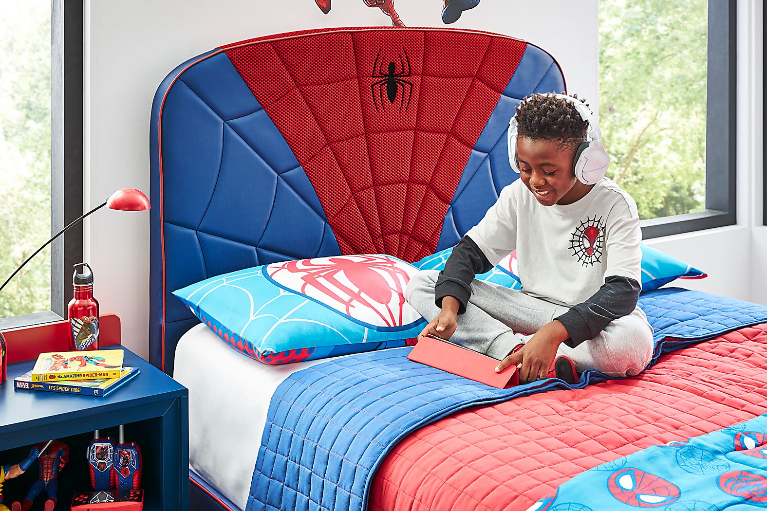 Spider-Man Twin Upholstered Bed - Thumbnail 4