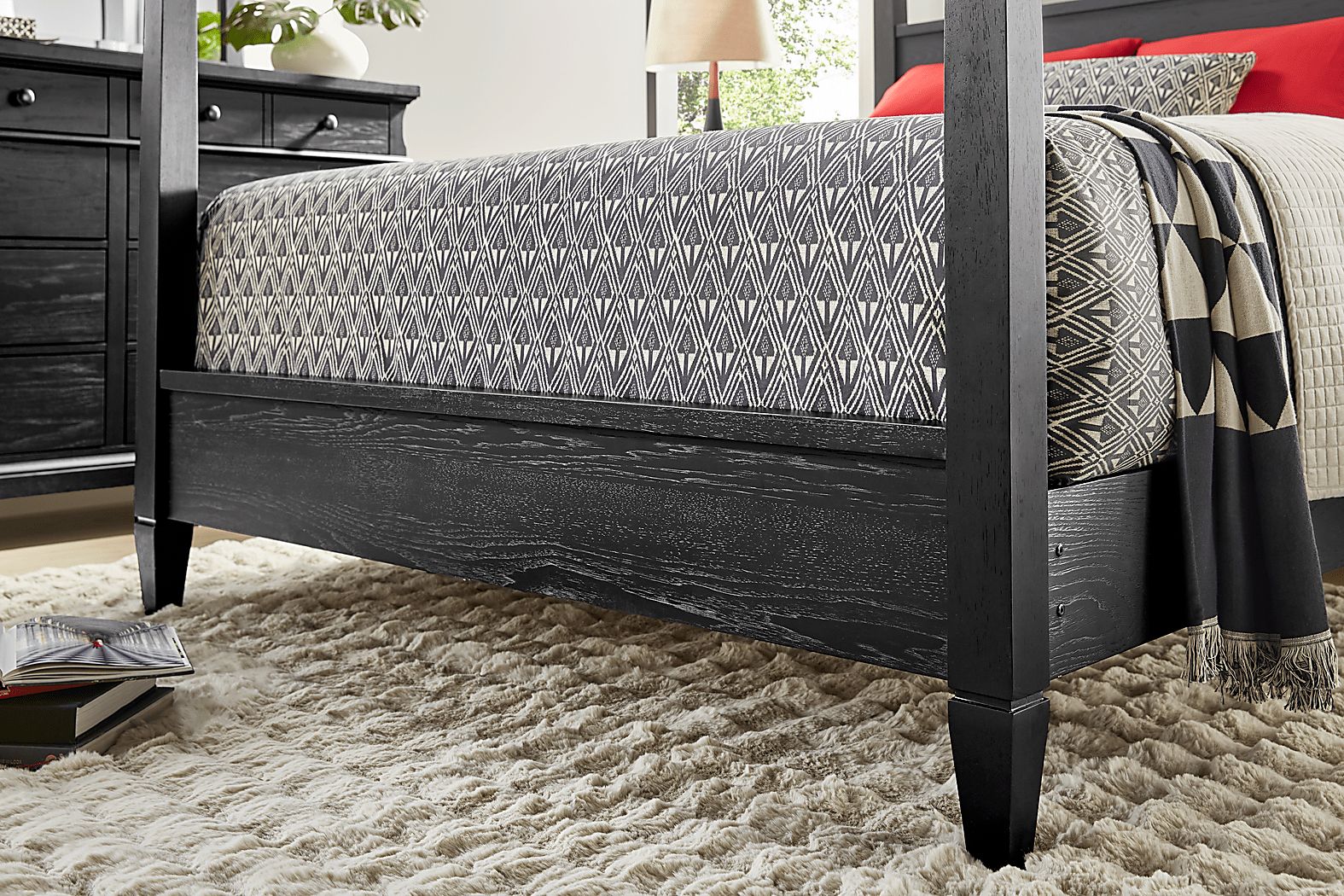 Springville Black King Poster Bedroom Set - Thumbnail 3