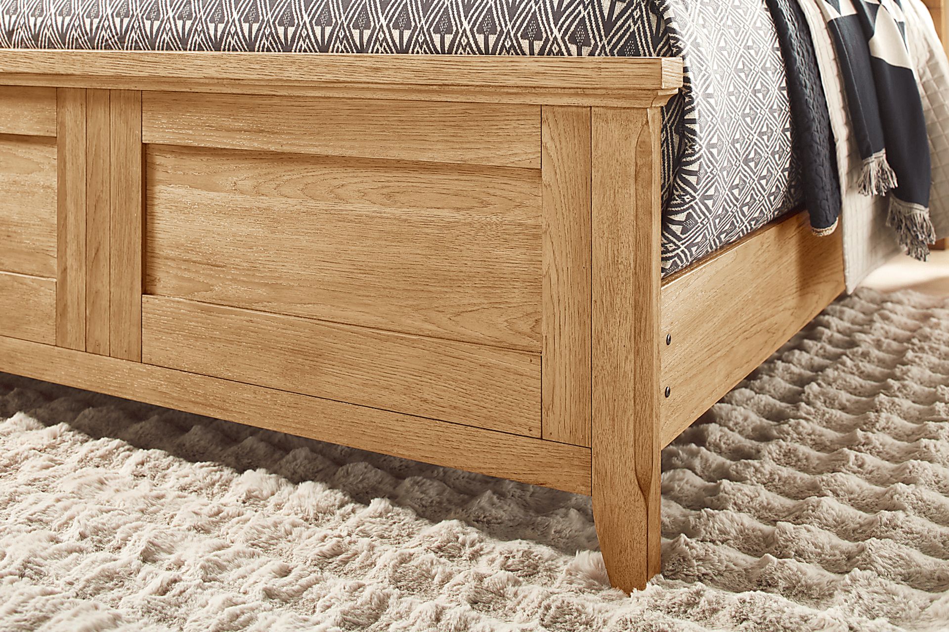 Springville Natural 5 Pc Queen Panel Bedroom - Image 4