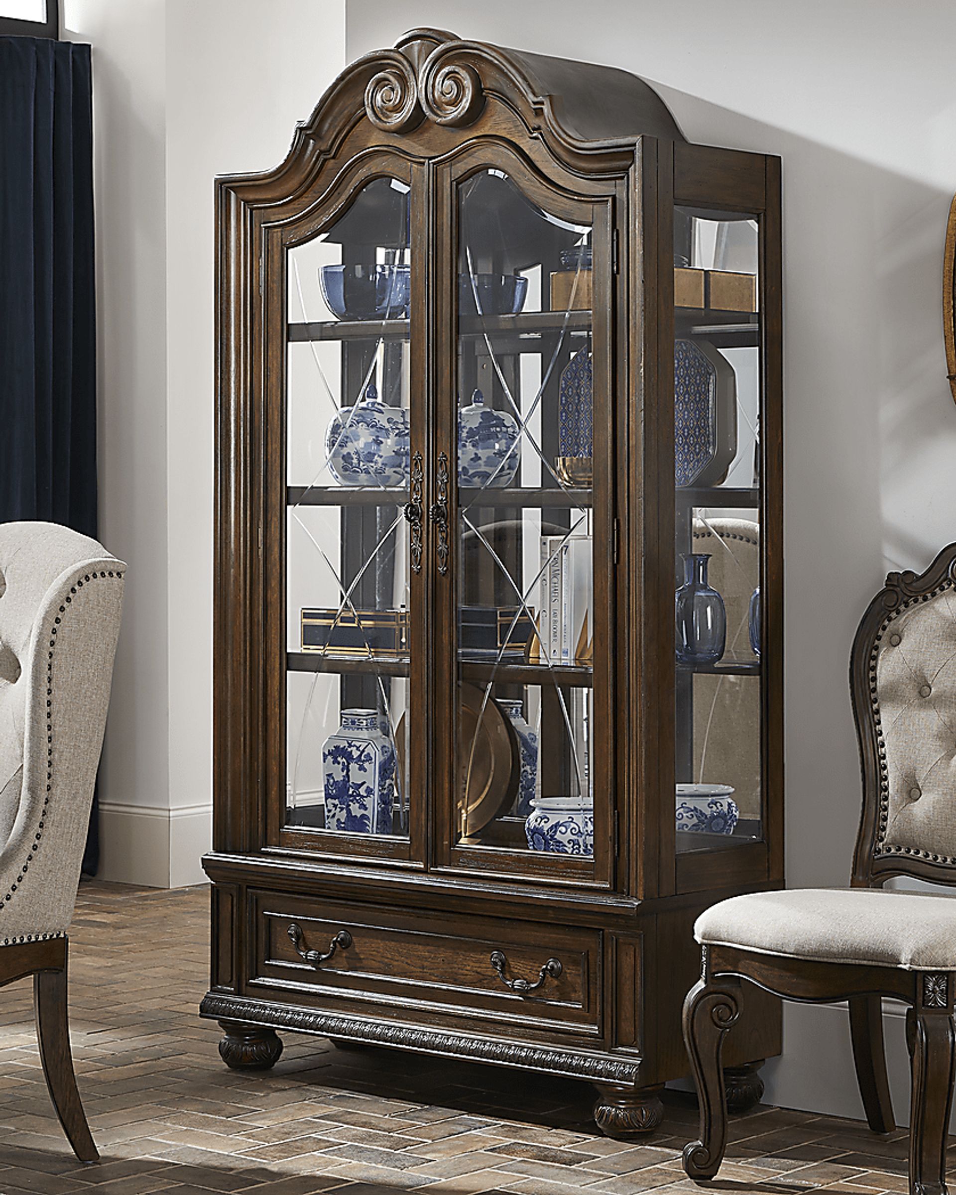 Stalton Estate Brown 2 Pc Curio - Image 3