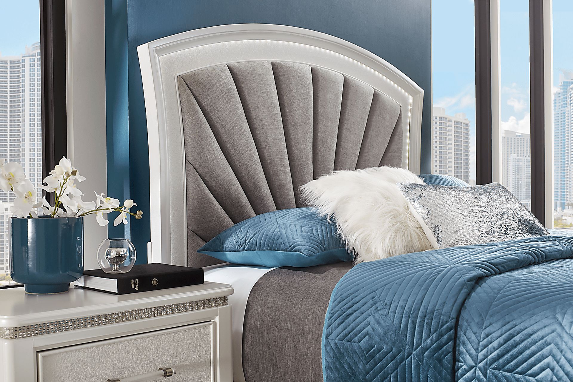 Starlet Lane White 3 Pc King Bed - Image 4