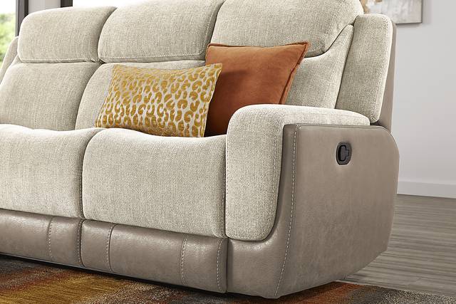 State Street Beige 7 Pc Living Room with Dual Power Reclining Sofa - Thumbnail - Image 5