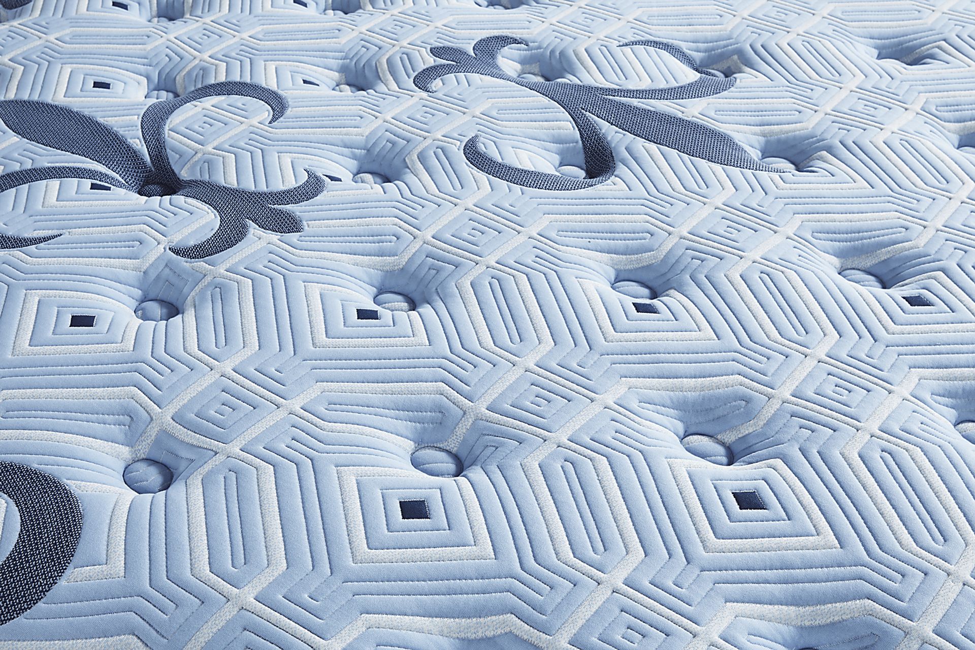 Stearns and Foster Estate Extra Firm Tight Top Queen Mattress - Image 3