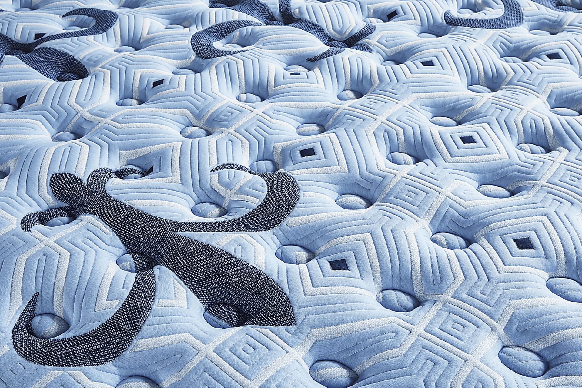 Stearns and Foster Estate Firm Pillow Top Queen Mattress - Image 3