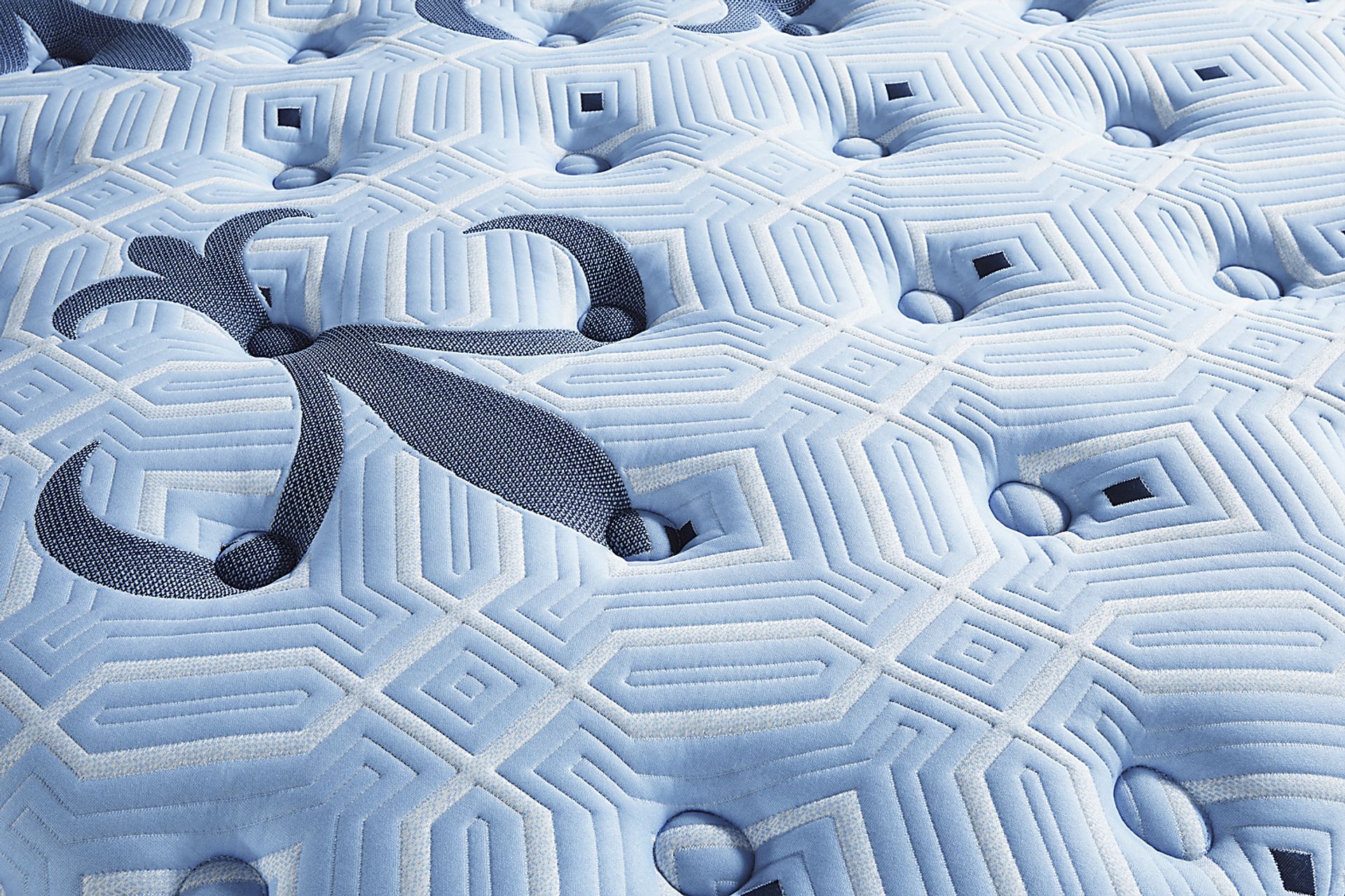 Stearns and Foster Estate Soft Pillow Top Queen Mattress - Image 3