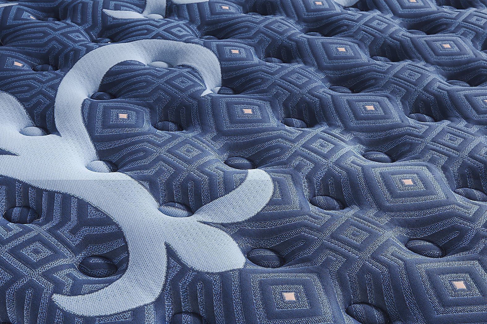 Stearns and Foster Lux Estate Firm Pillow Top Queen Mattress - Thumbnail 4