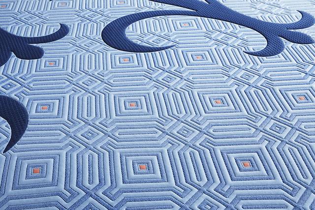 Stearns and Foster Lux Hybrid Soft California King Mattress - Thumbnail - Image 3