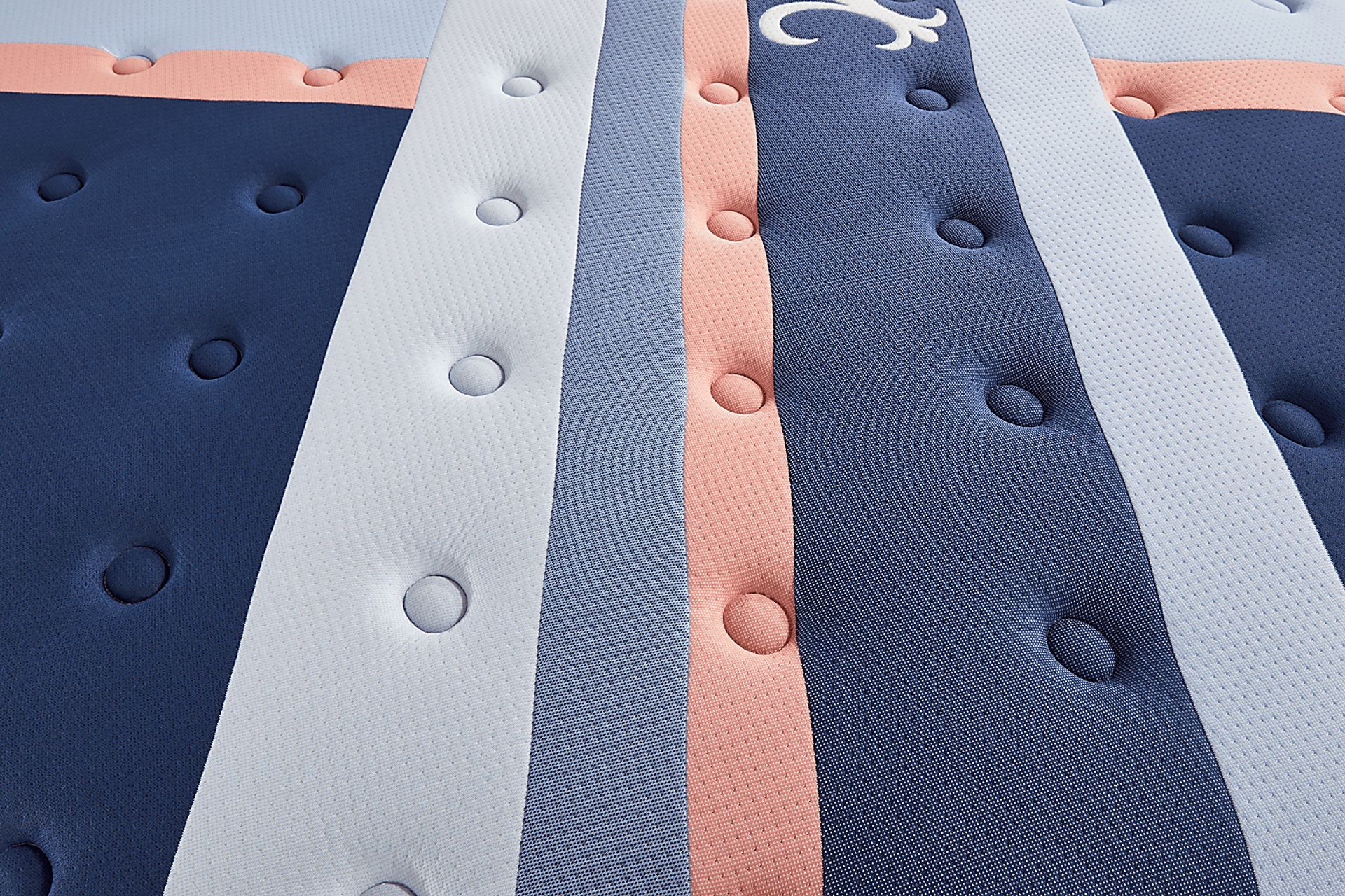 Stearns and Foster Reserve Duet Queen Mattress - Image 3