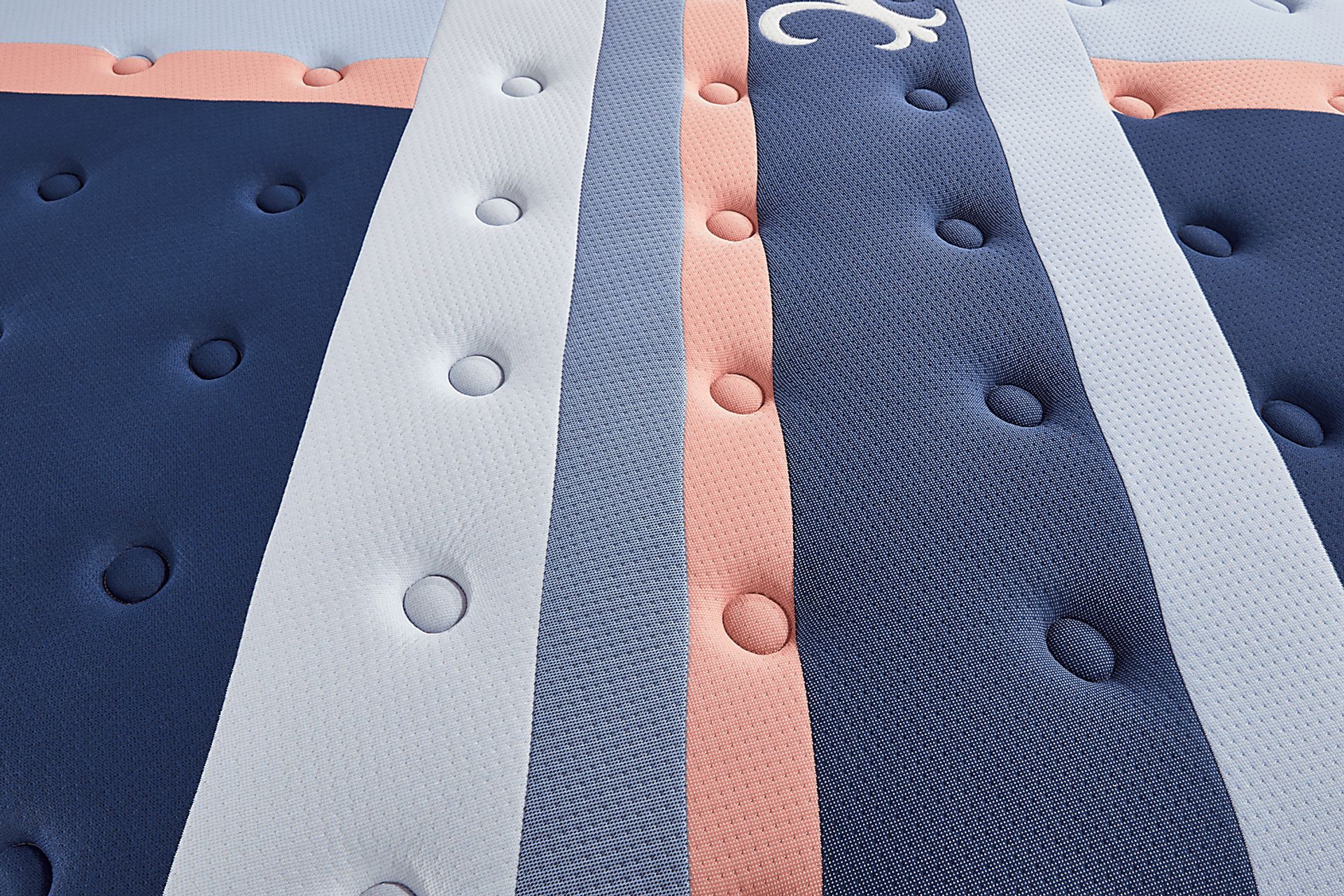 Stearns and Foster Reserve Duet Queen Mattress - Image 3