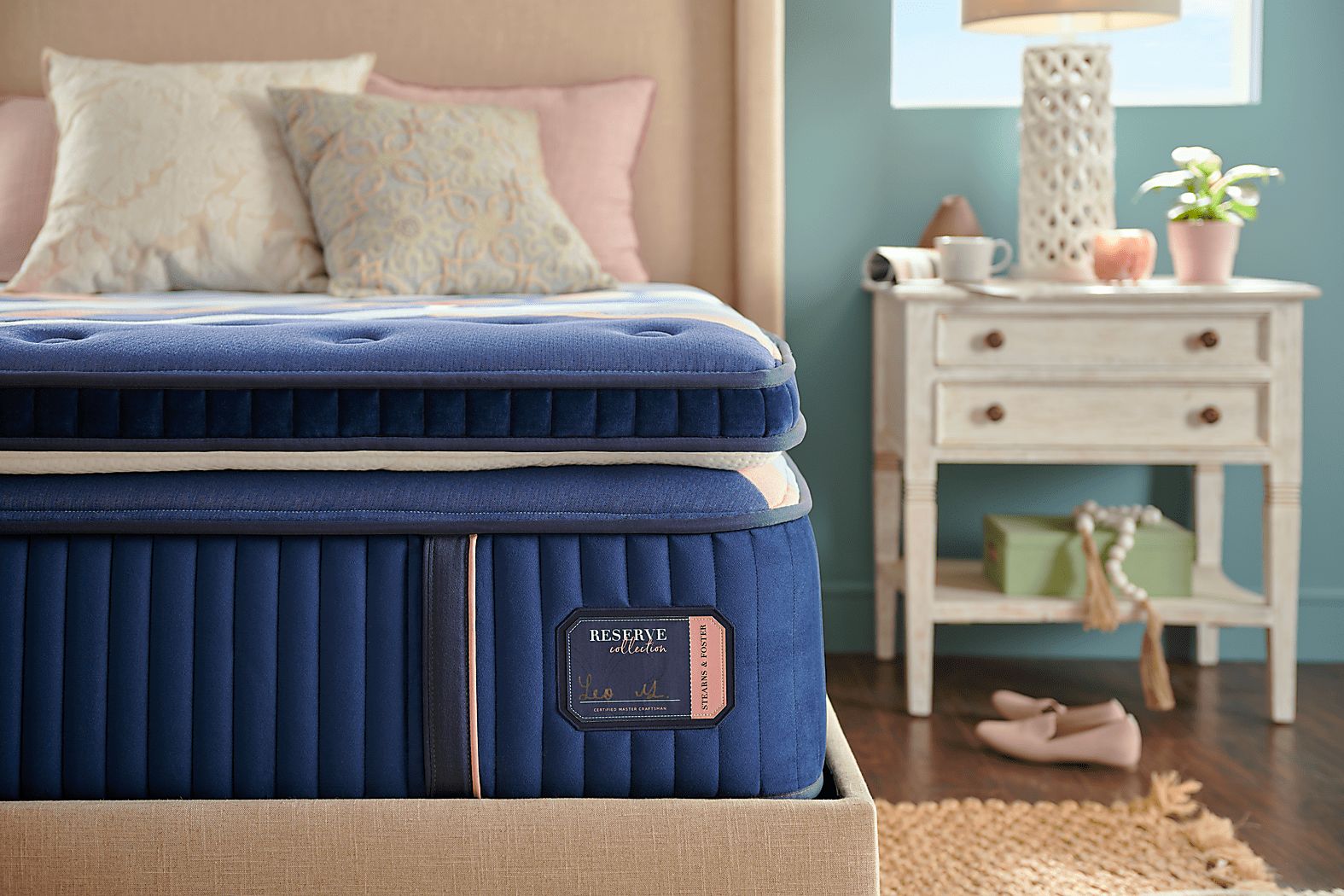 Stearns and Foster Reserve Duet Queen Mattress - Thumbnail 3