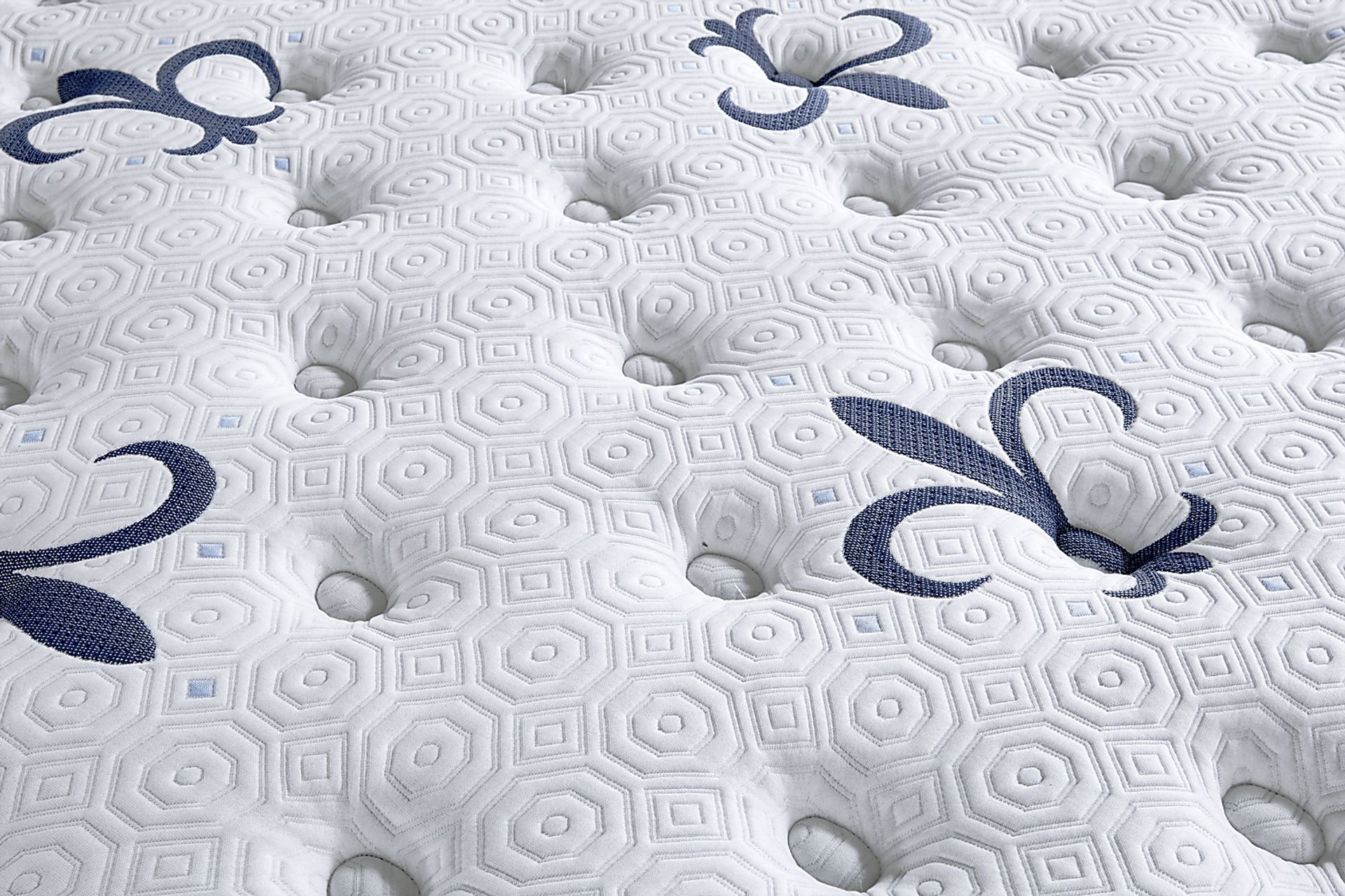 Stearns and Foster Studio Medium Pillow Top Full Mattress - Image 3