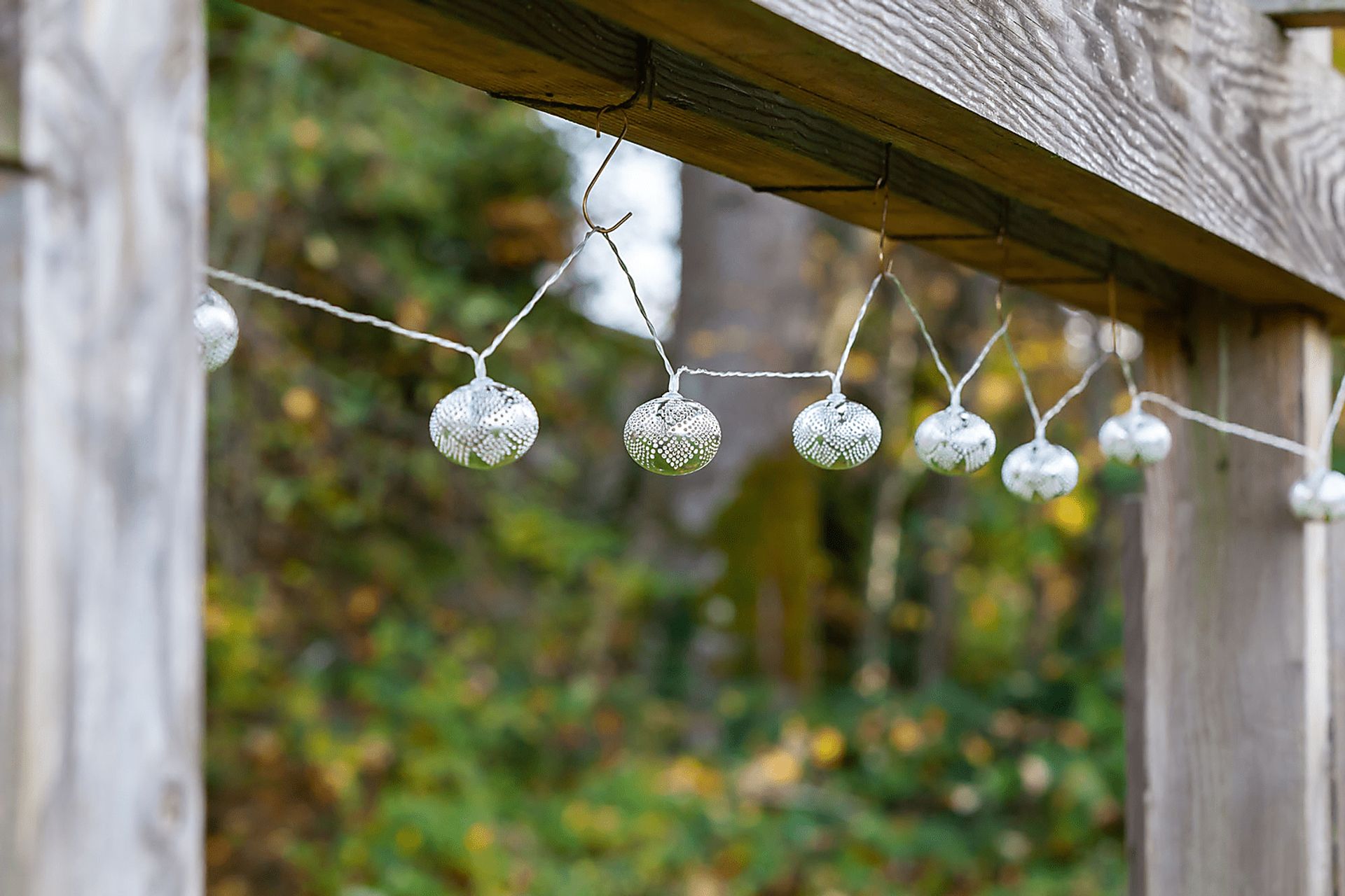 Sterling Drops Silver Outdoor Solar String Lights - Image 6