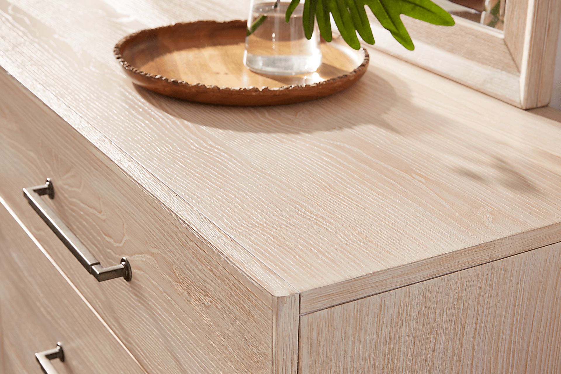 Sterling Grove White 7 Pc King Spindle Bedroom - Image 5