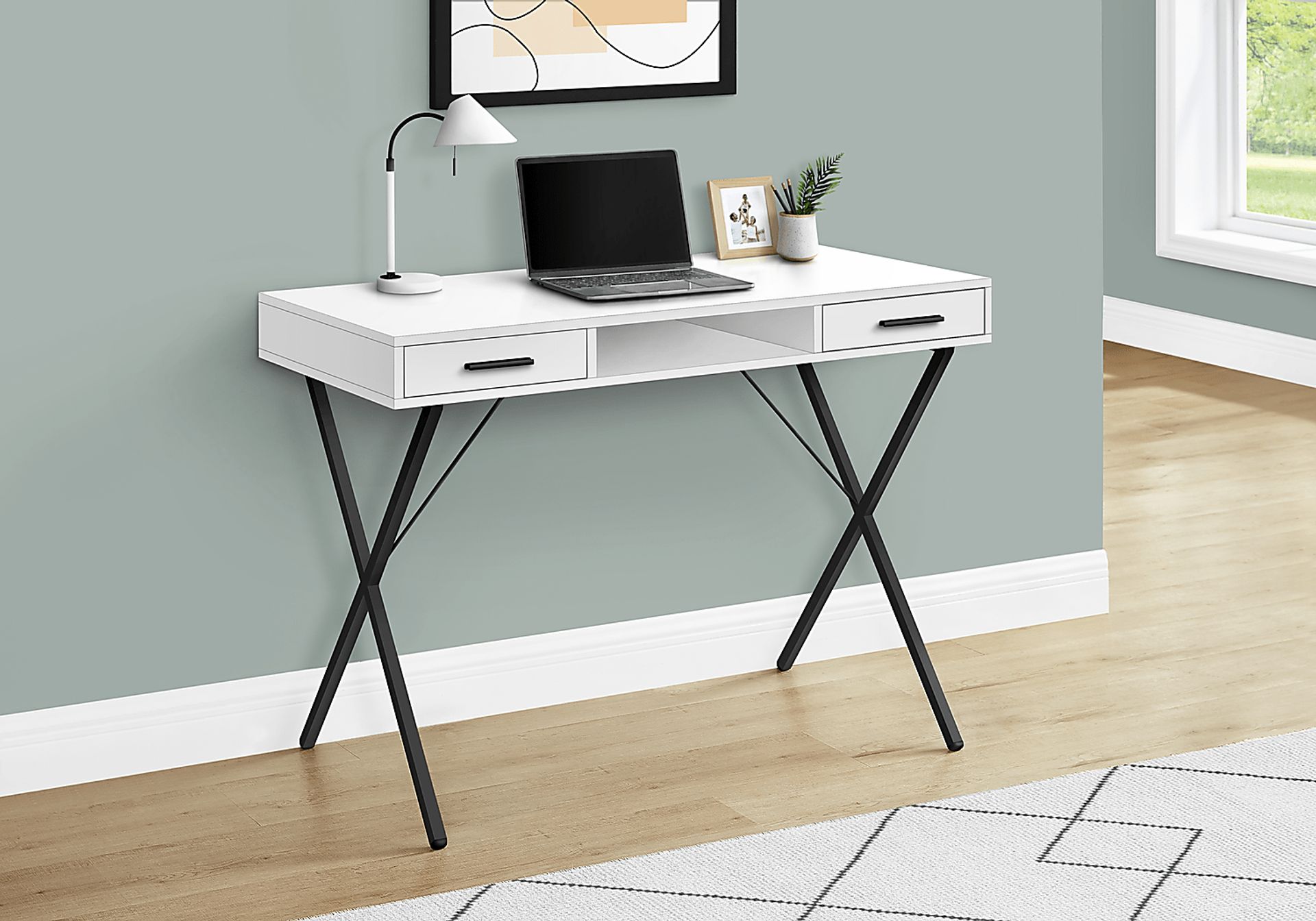 Stillirock White Desk - Image 3