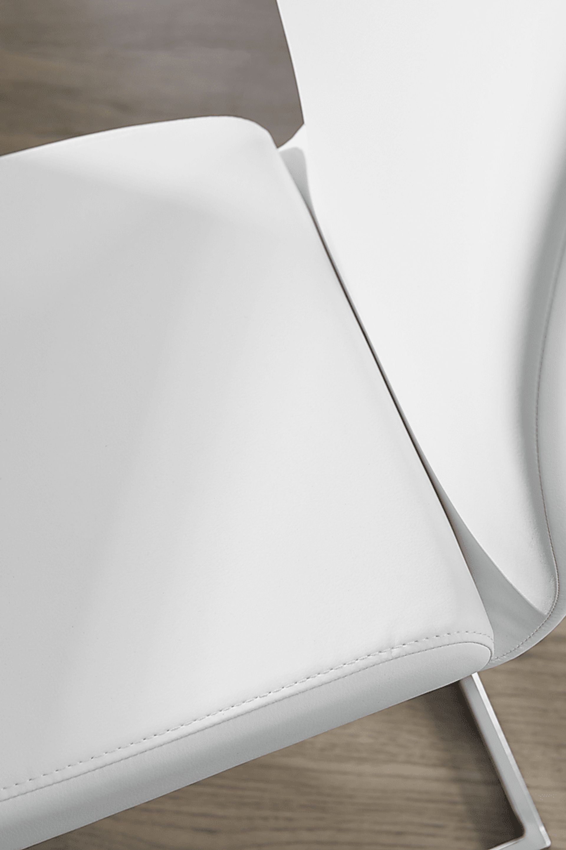 Stiney White Dining Chair, Set of 4 - Image 5