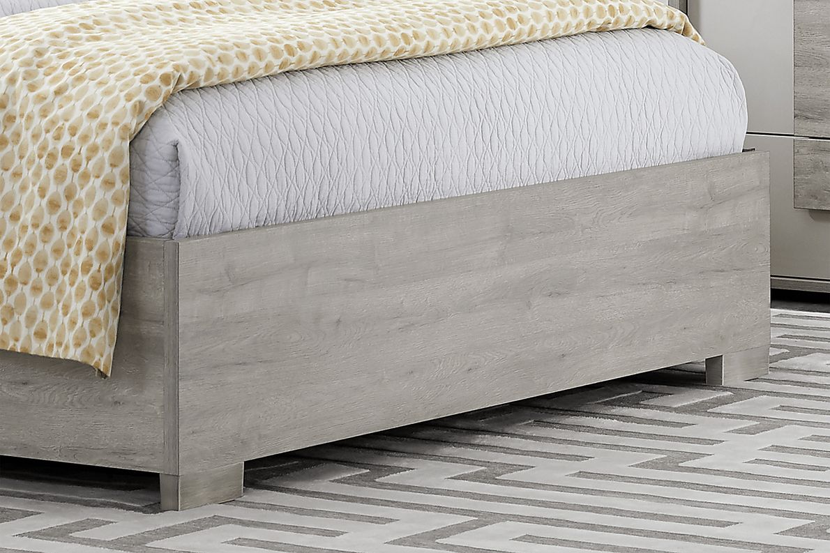 Studio Place Silver 7 Pc King Bedroom Rooms To Go