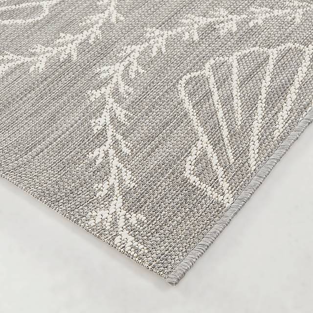 Sullivan Light Gray 5'3 x 7' Indoor/Outdoor Rug - Thumbnail - Image 3