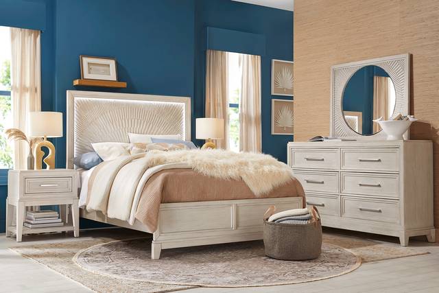 Sunside Way 7 Pc Sand Light Wood King Bedroom Set With Dresser Mirror 3 Pc King Bed Nightstand Rooms to Go