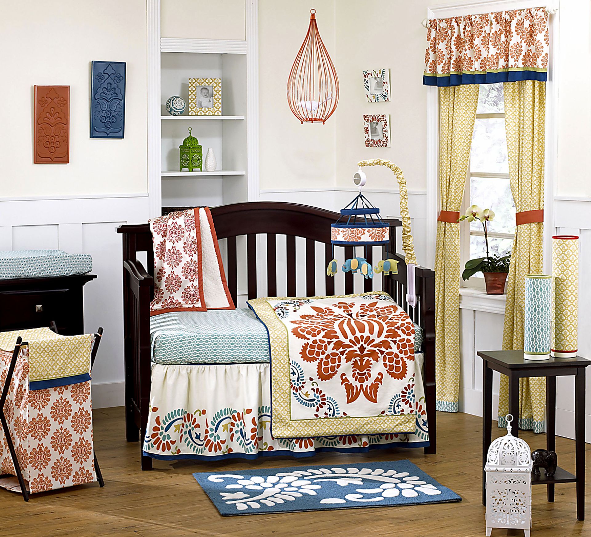 Surie 4 Pc Crib Set - Image 1