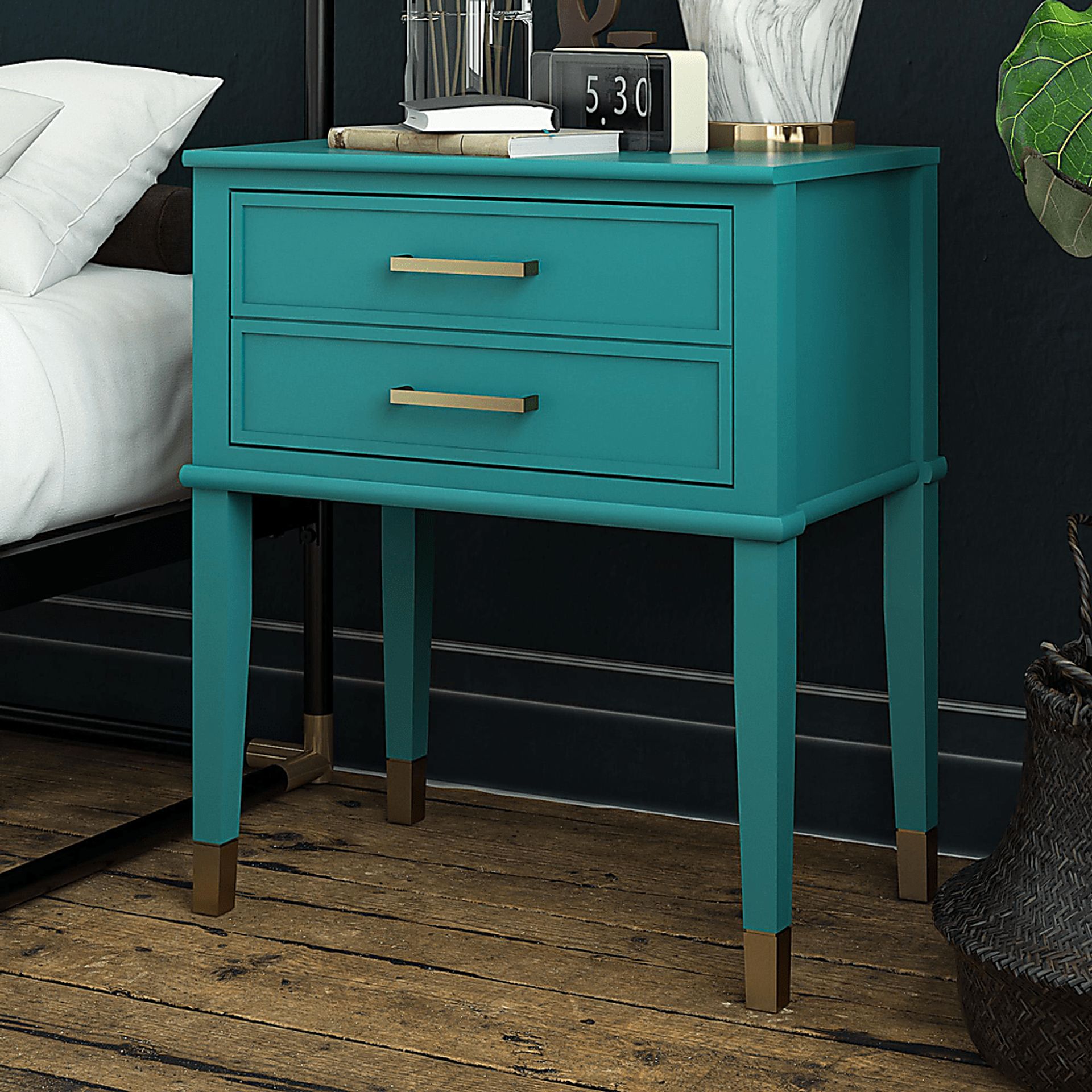 Surrhyne Emerald End Table - Image 3