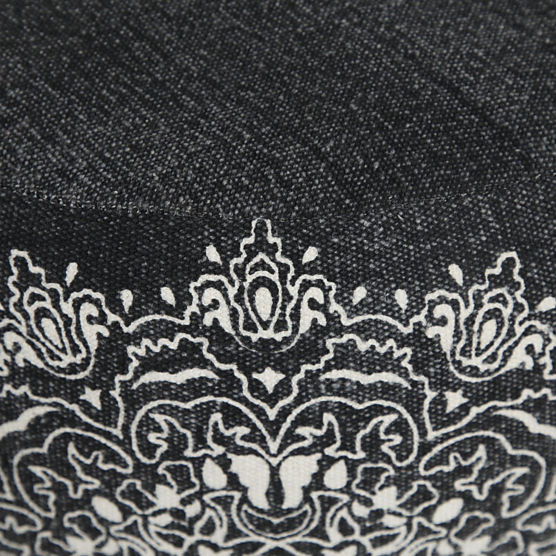 Susara Black/White Pouf - Image 6