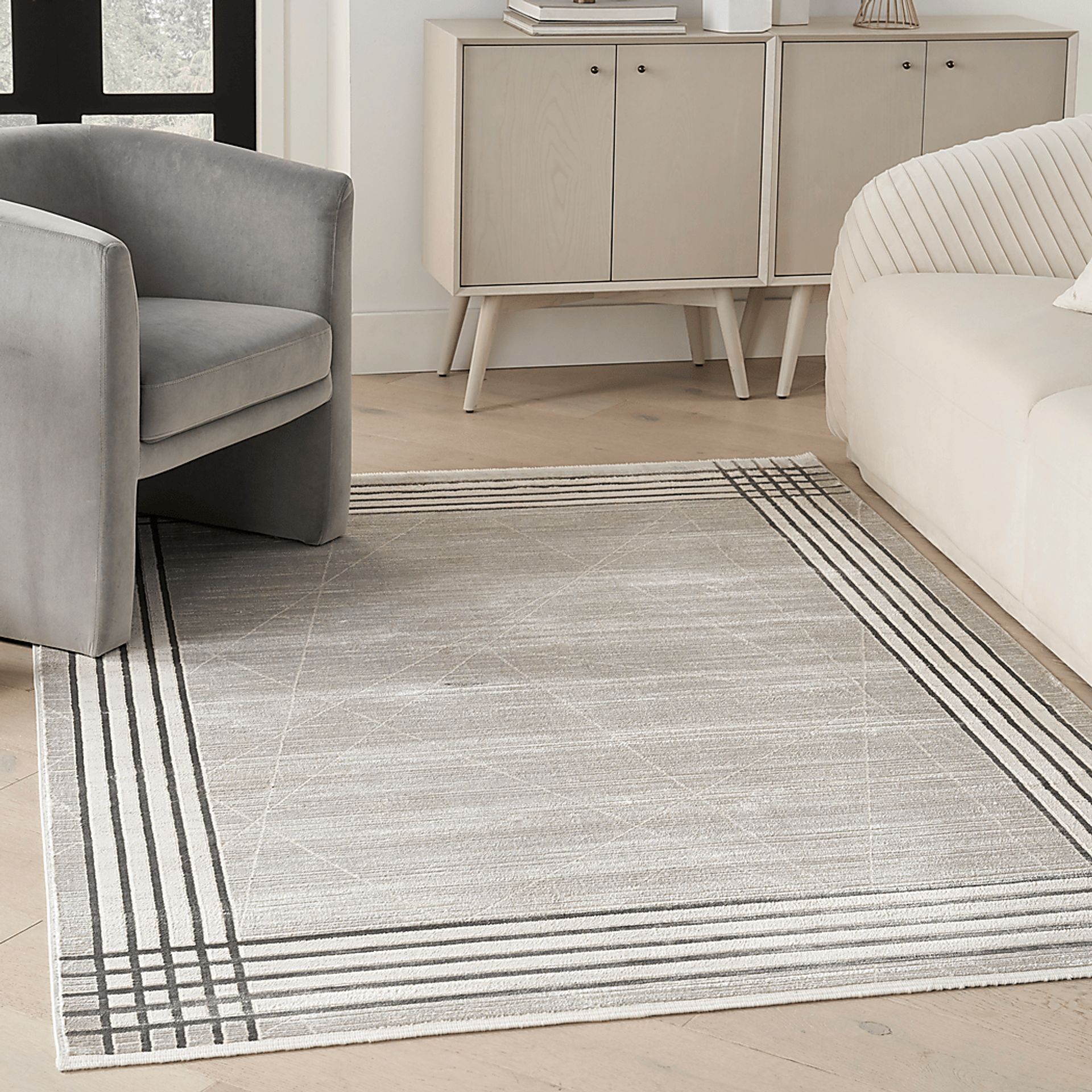 Susson Gray 5'3 x 7'3 Rug - Image 3