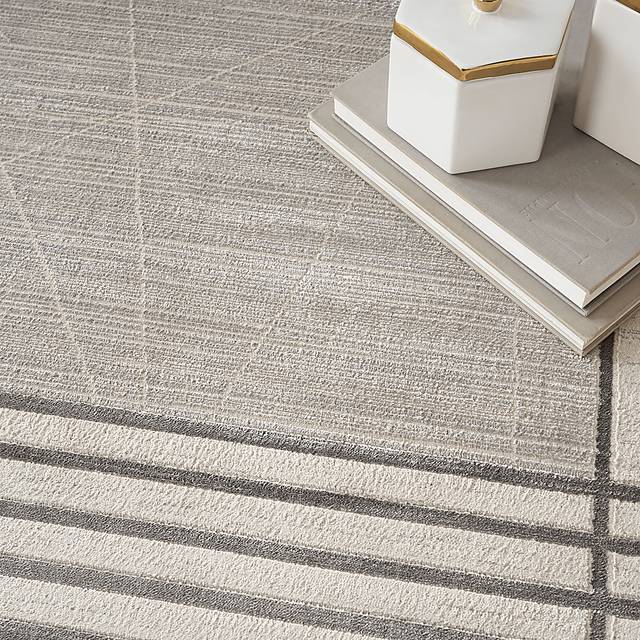 Susson Gray 7'10 x 9'10 Rug - Thumbnail - Image 5