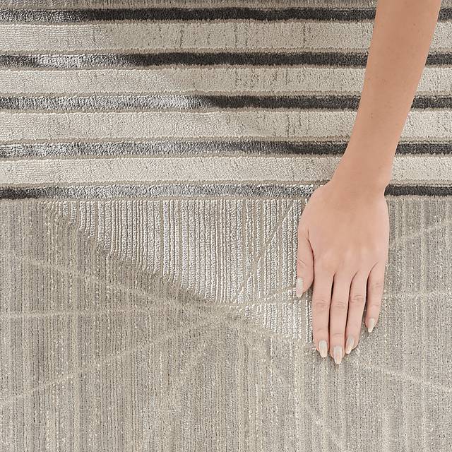 Susson Gray 7'10 x 9'10 Rug - Thumbnail - Image 10