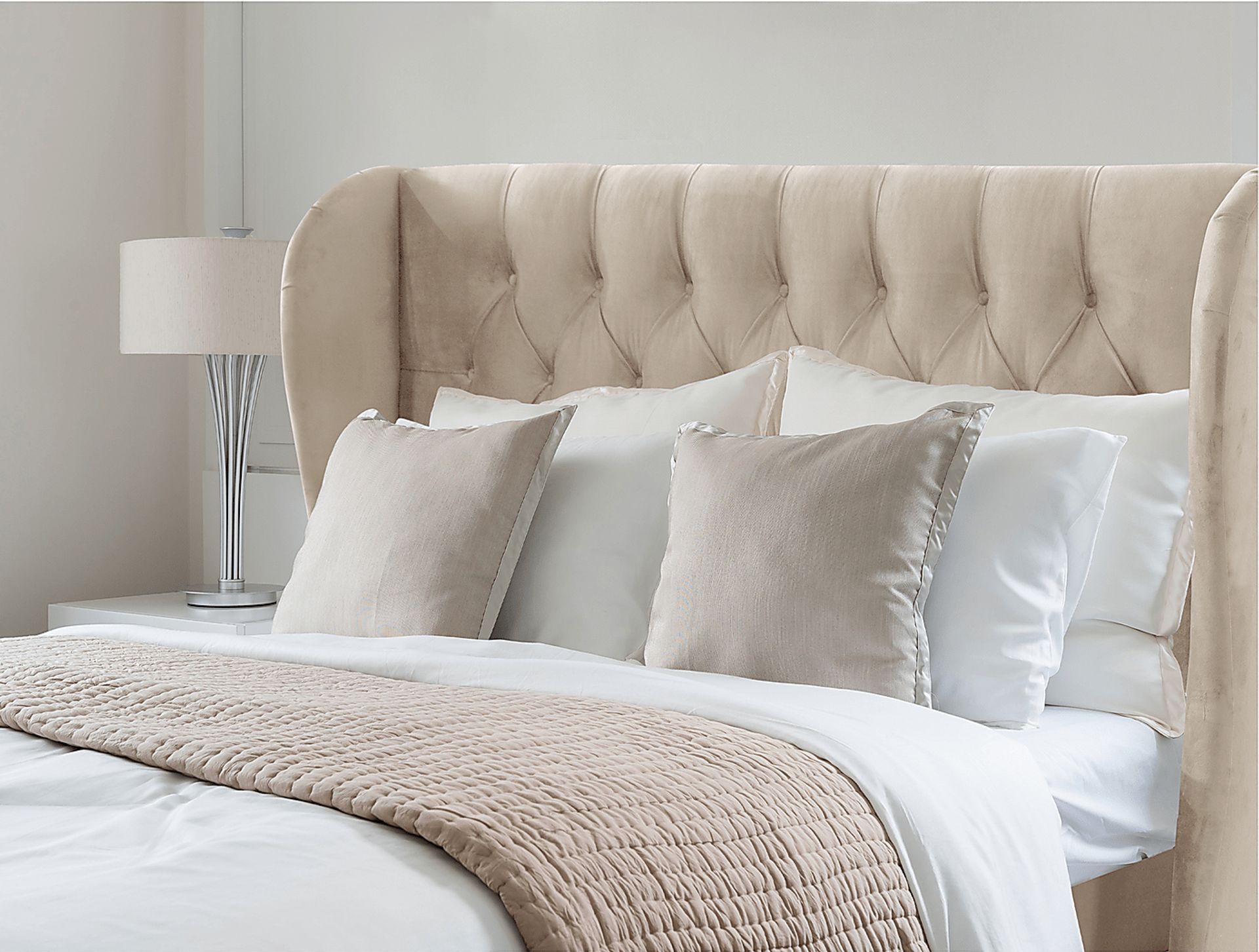 Sweet Comfort Linen King Upholstered Bed - Image 5