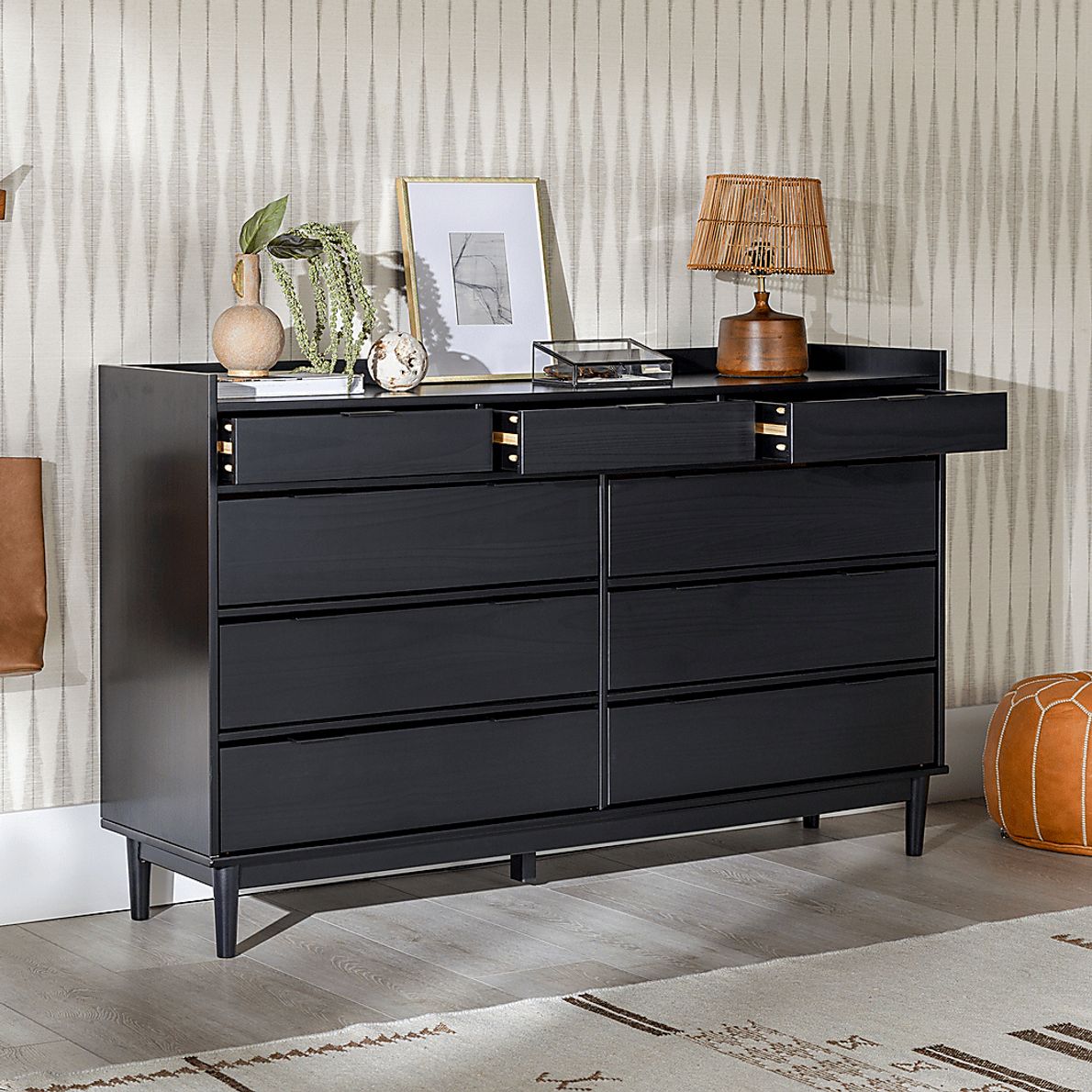 Symelo 9 Drawer Black Dresser - Rooms To Go