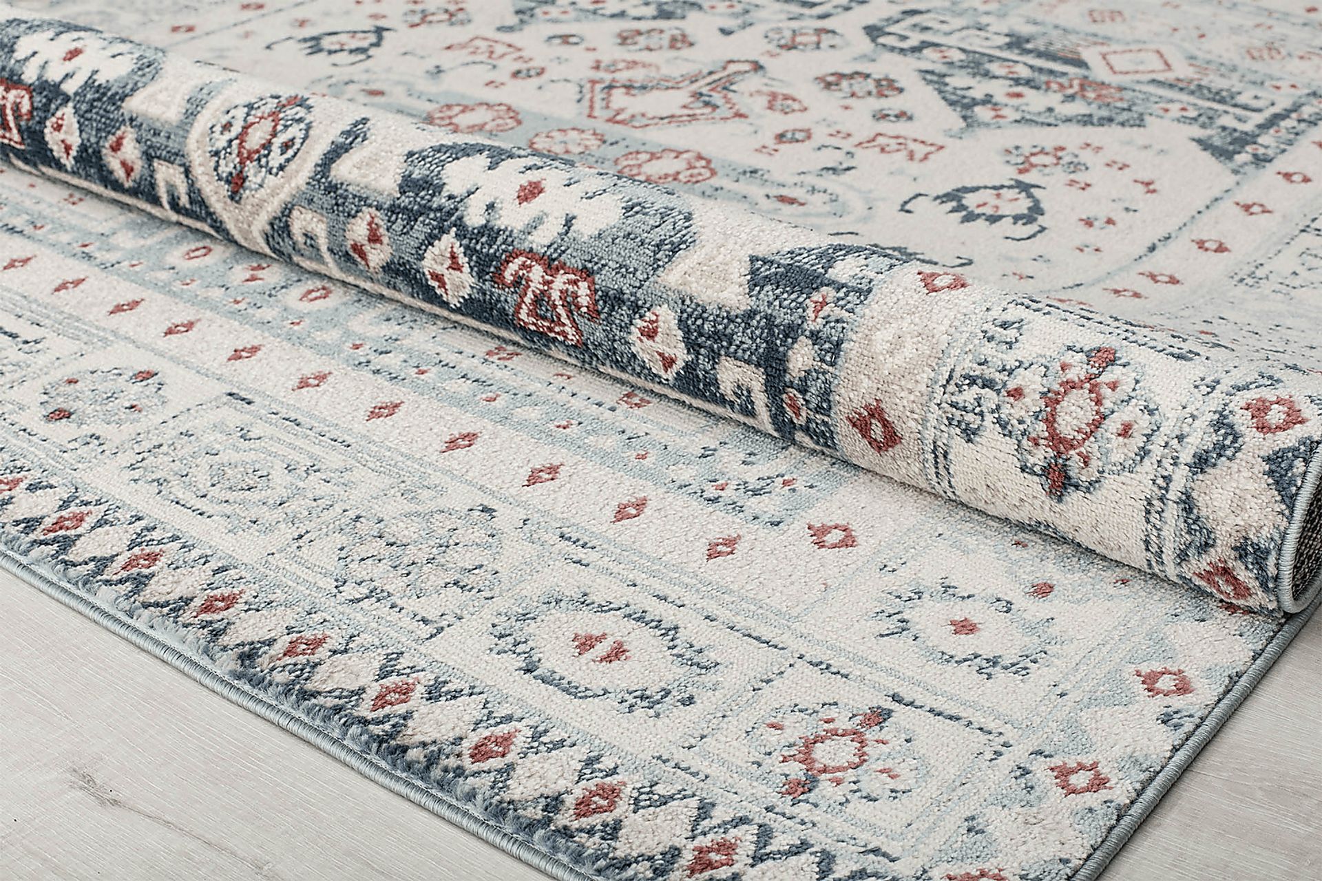 Syrel 5'3 x 7' Red Rug - Image 4