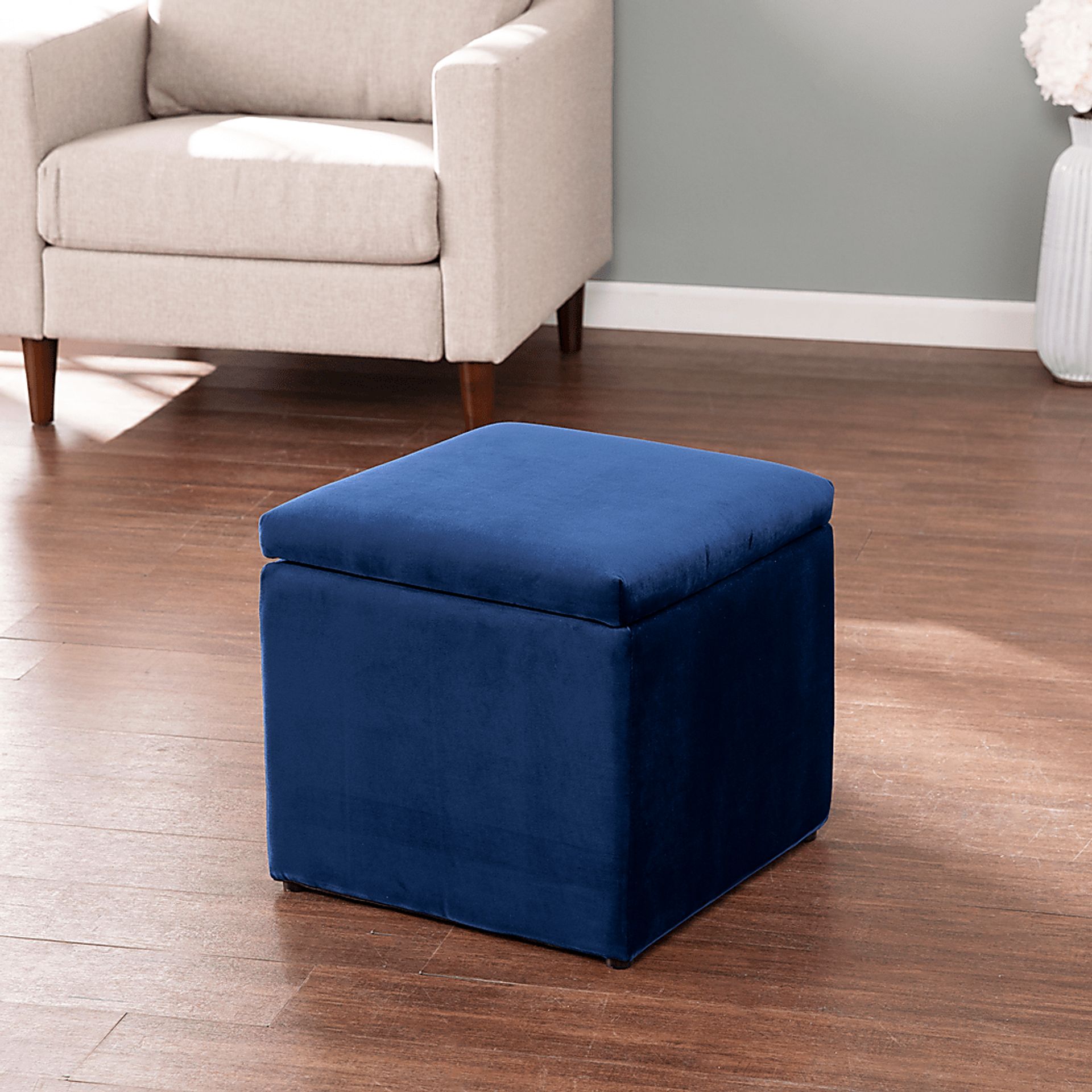 Tamassee Navy Ottoman - Image 3