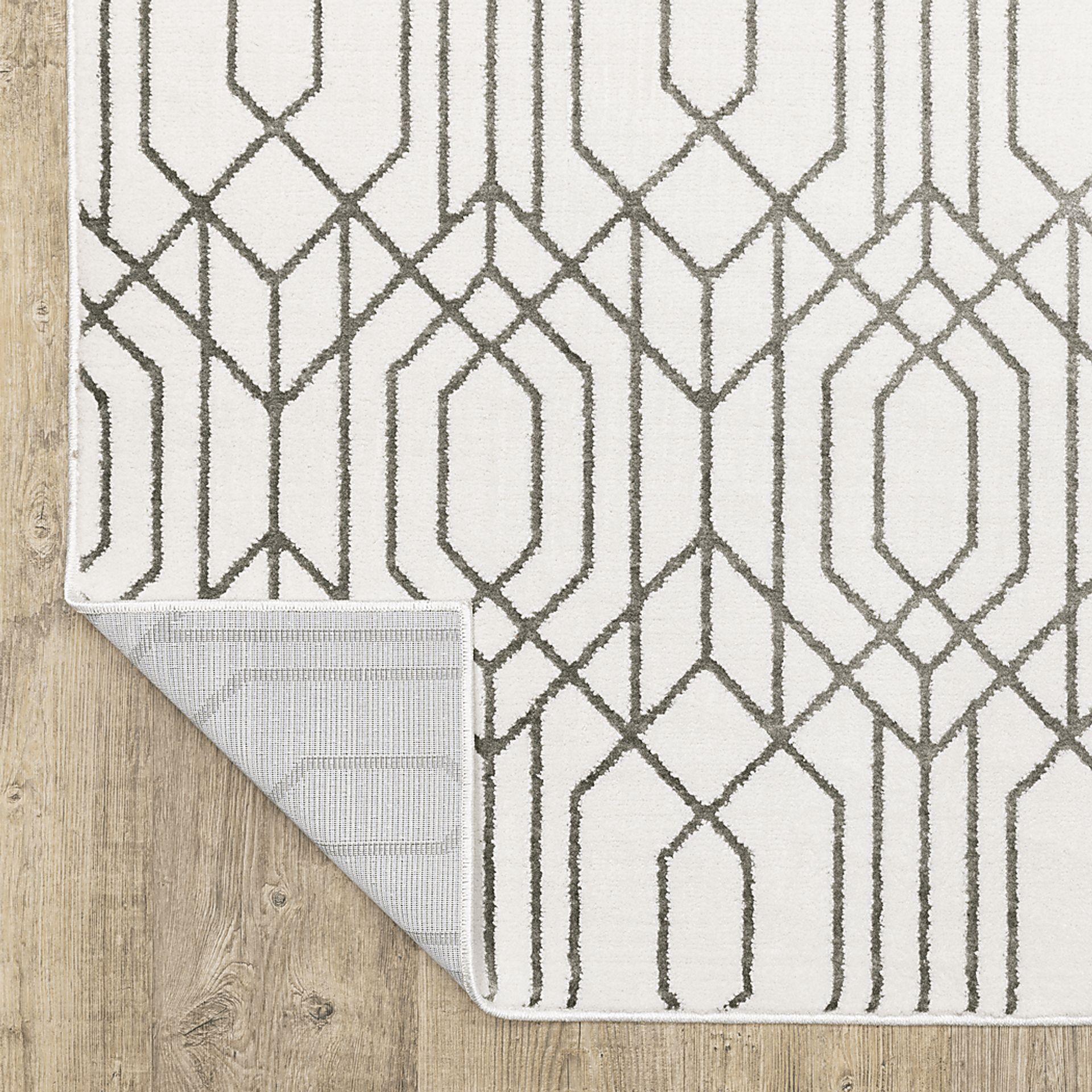 Tamun White 5'3 x 7'6 Rug - Image 4