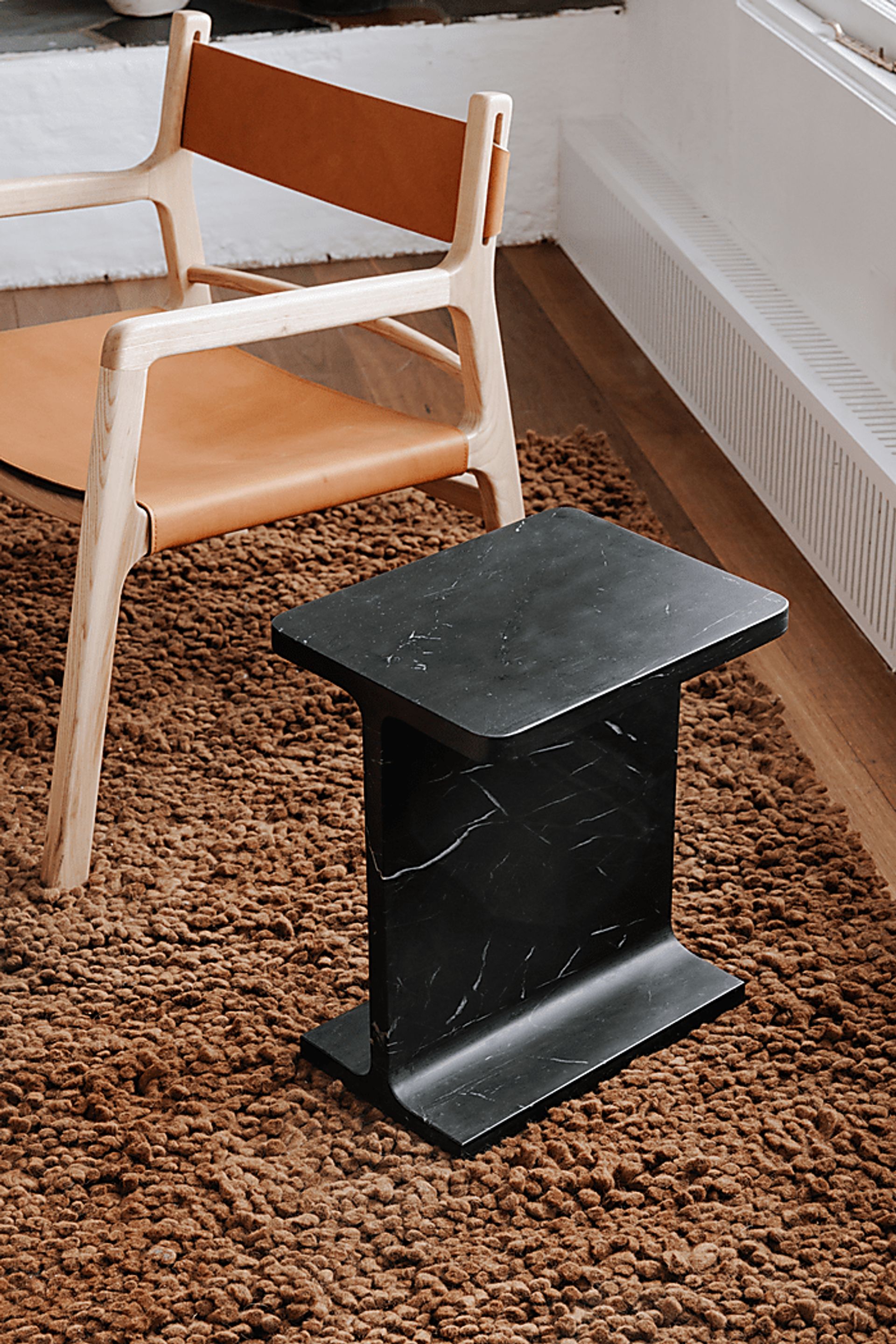 Taniaa Black End Table - Image 3