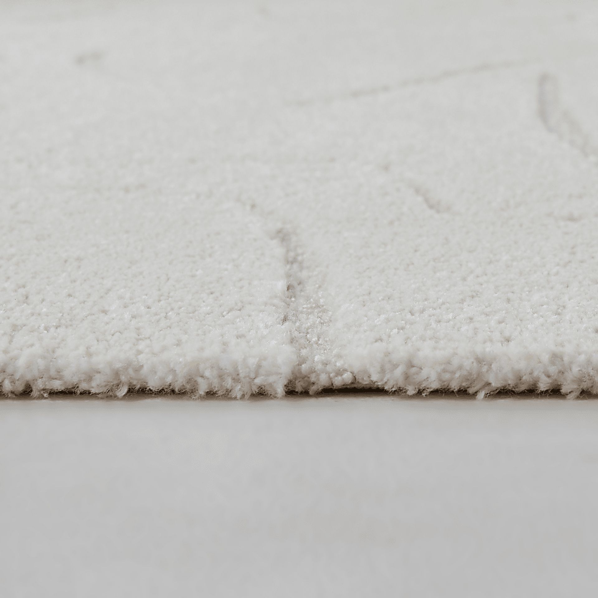 Tanya Beige 5'6 x 6'11 Rug - Image 4