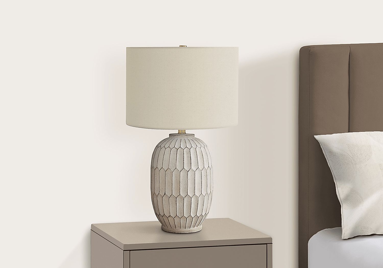 Tappan Cove Cream Lamp - Thumbnail 2