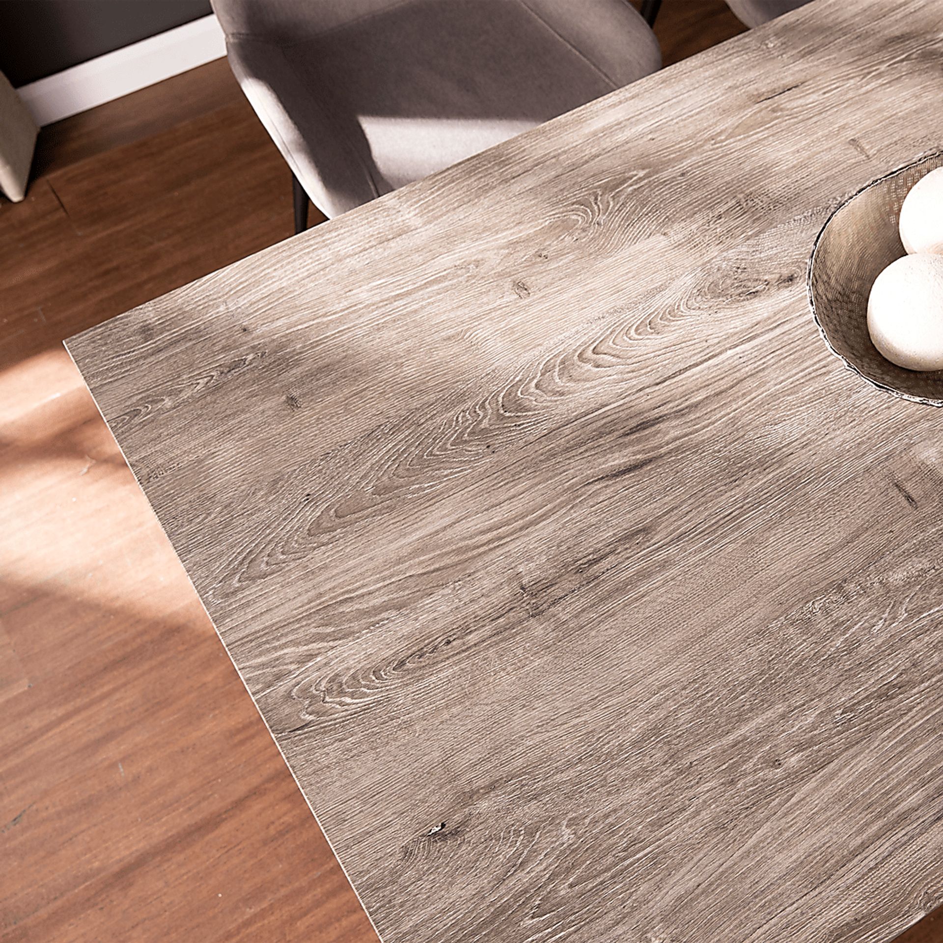 Taralane Brown Dining Table - Image 4