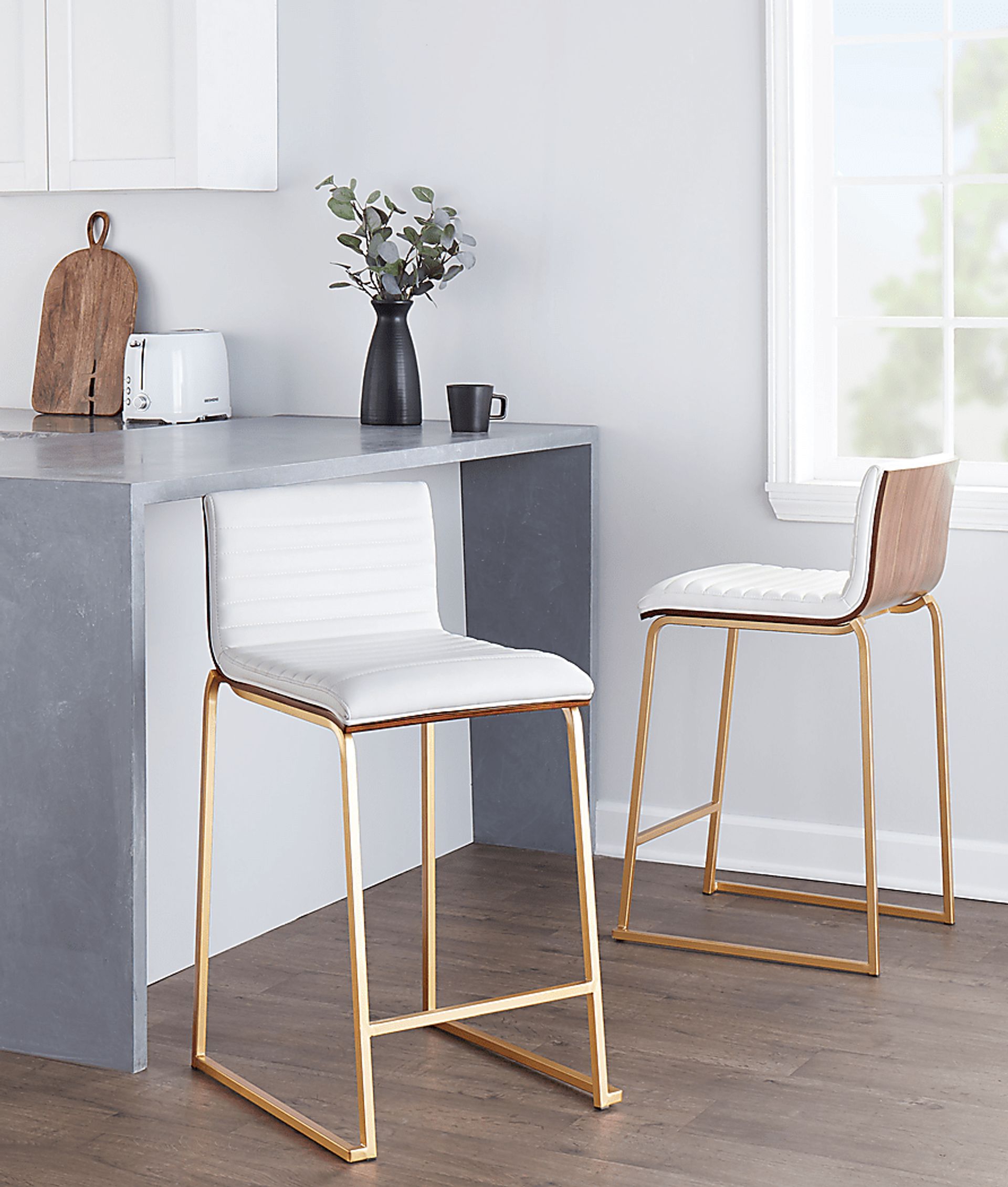 Tatesbrook I White Counter Height Stool, Set of 2 - Image 3