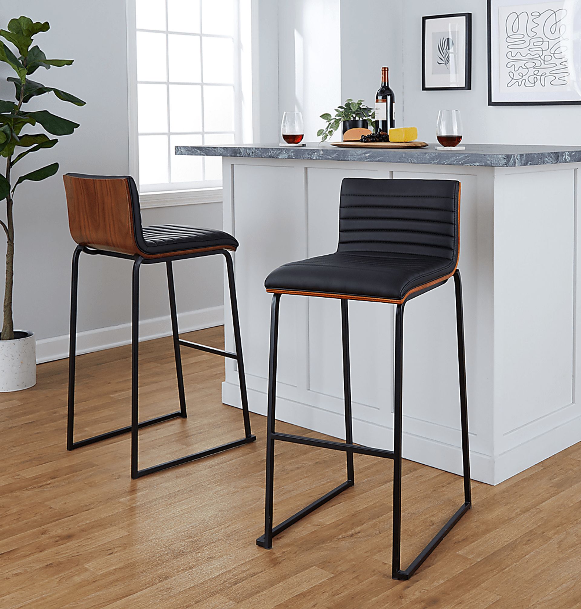 Tatesbrook V Black Barstool, Set of 2 - Image 2