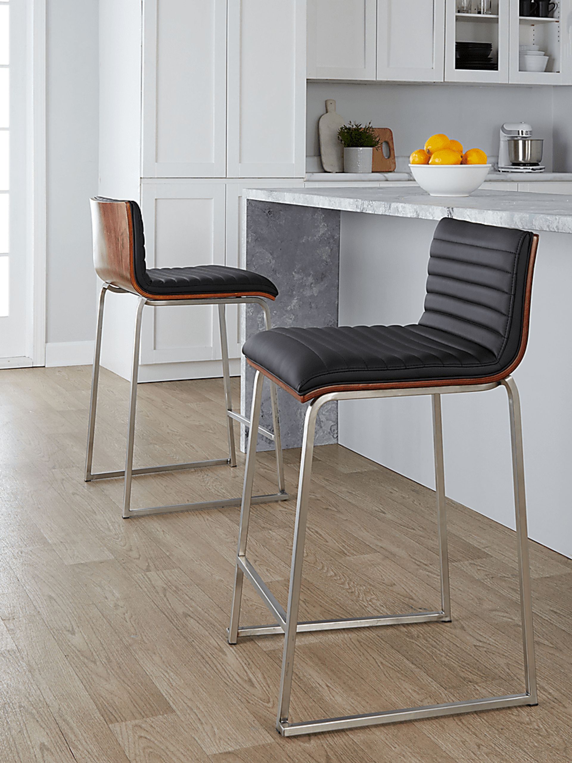 Tatesbrook VI Black Counter Height Stool, Set of 2 - Image 2