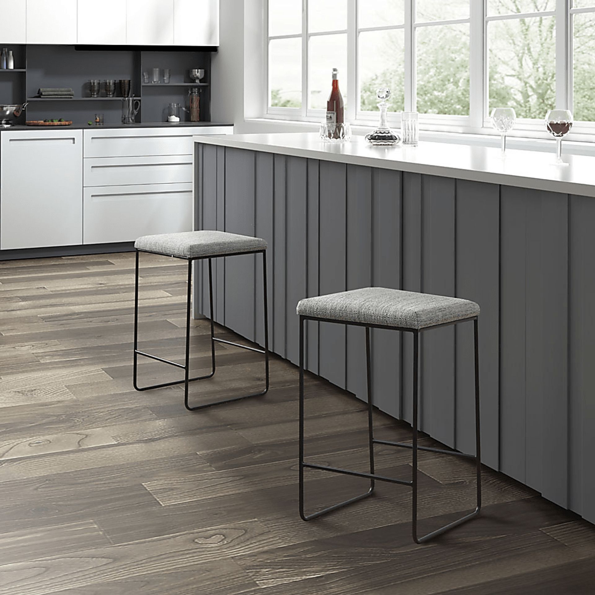 Tattenhol Gray Counter Height Stool - Image 4