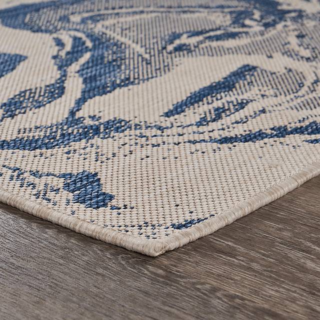 Taveco White/Navy 7'6 x 9'5 Indoor/Outdoor Rug - Thumbnail - Image 4